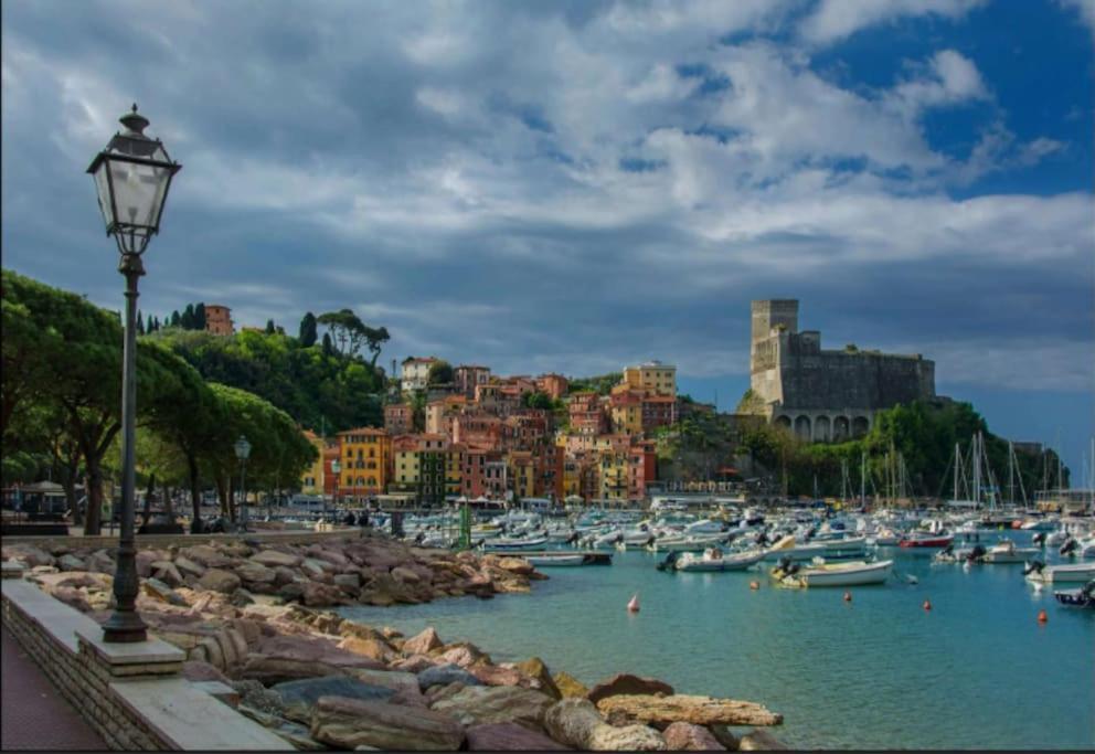 Casa Sofia La Spezia Apartman Kültér fotó